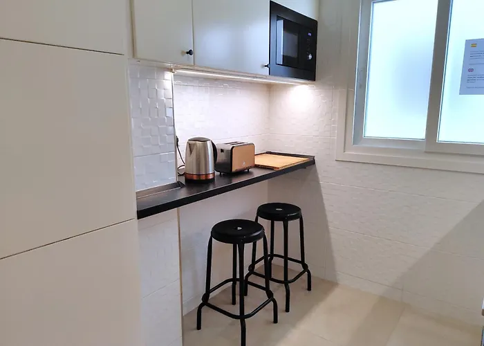 아파트 Evans Realty Ar Moderno & Centro & Playa &terraza 푸엔히롤라